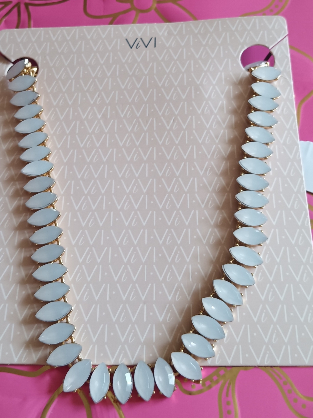 VIVI (COOKIE LEE) SUBTLE SOPHISTICATE NECKLACE